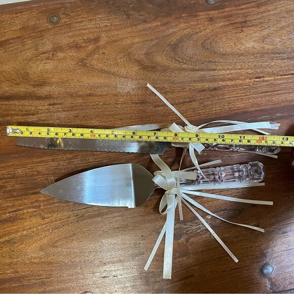 Set of Wedding Cake Knife and Server / Acrylic and Stainless Steel EUC - Picture 10 of 15